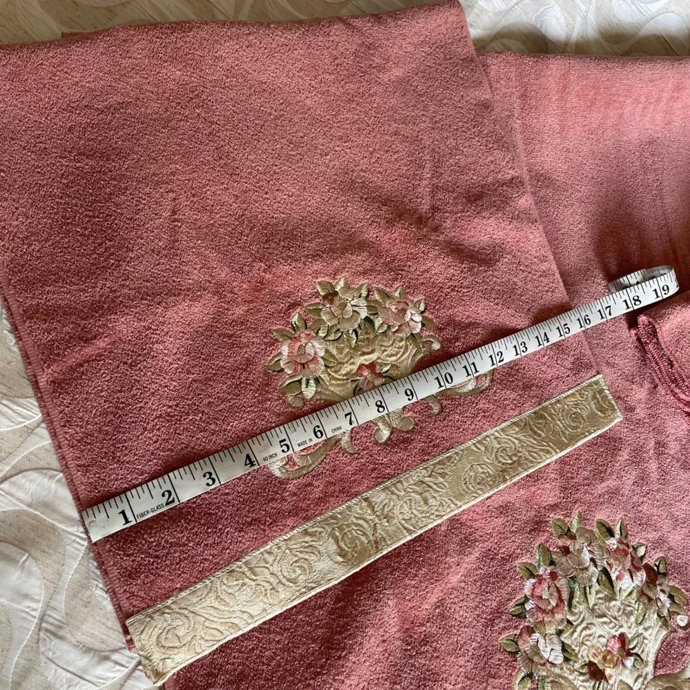 Avanti Linens 4pc Towel Set Dusty Rose Pink Floral Embroidered Cotton USA Made
